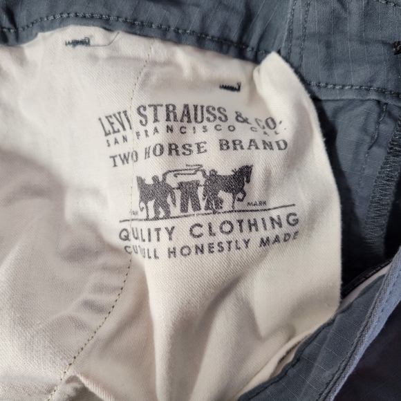 Mens Levis Stauss & Co Blue Green Cargo short Size 29 - Picture 9 of 10